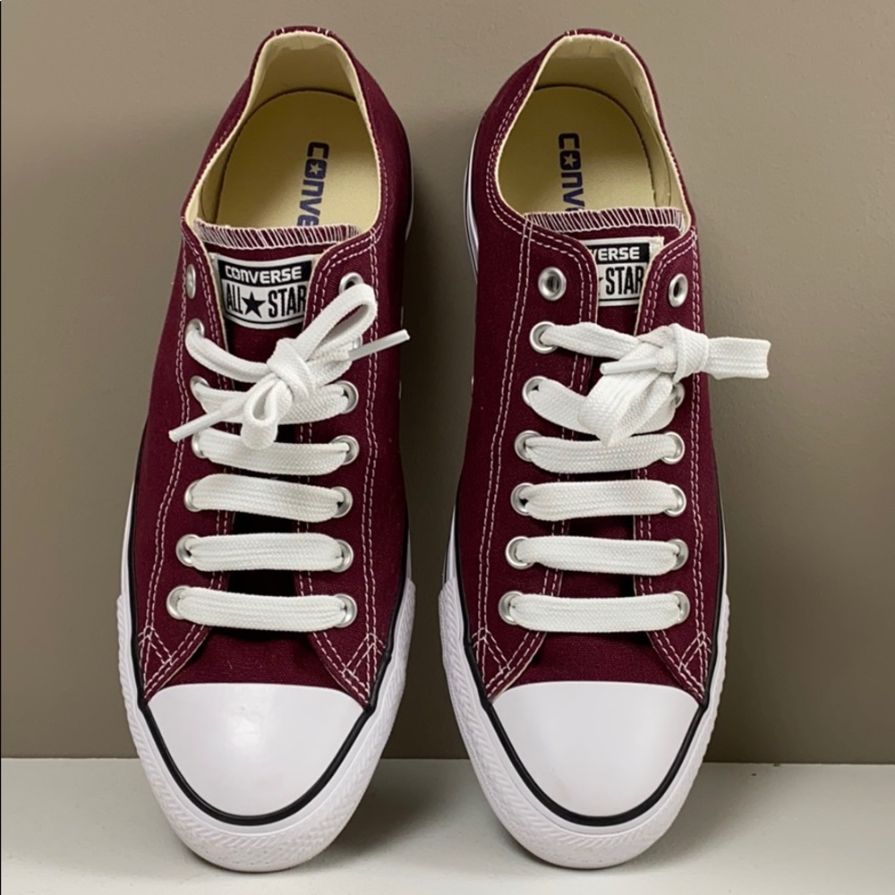 Converse Burgundy Chuck Taylor’s, Men 9, Women 11